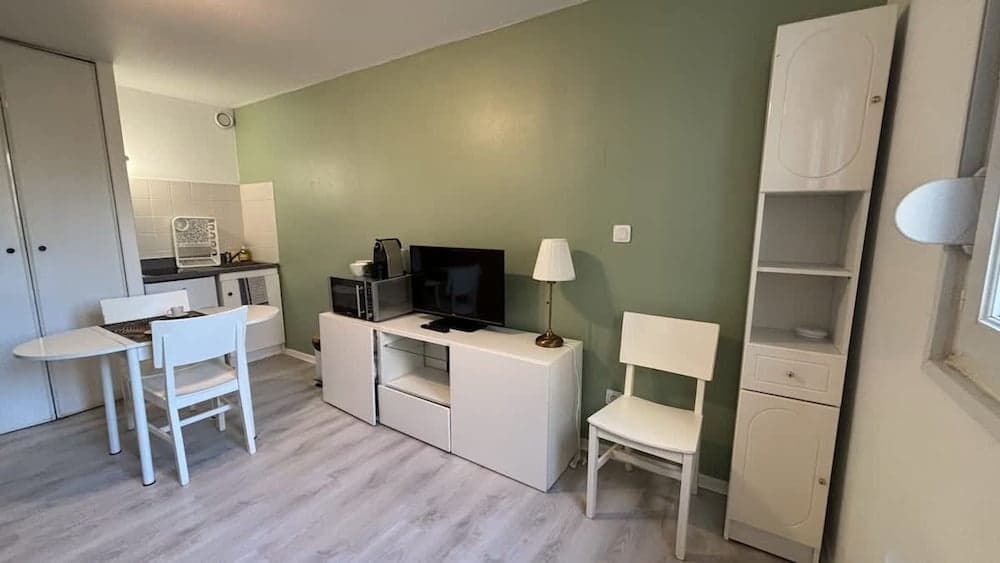 Studio Avec Place de Parking - Photo 2