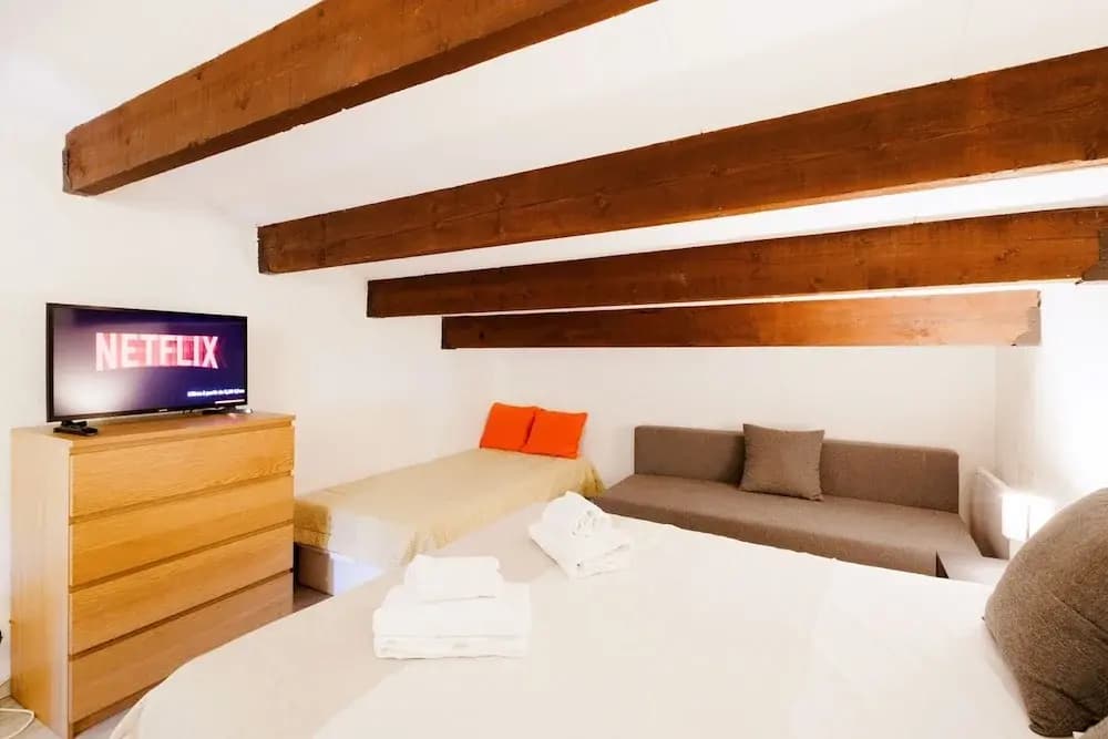 Anana Balcon Cerdan Duplex With Views - Photo 5