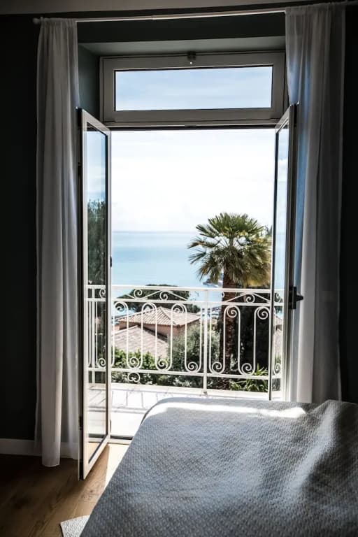 Wonderful Villa with panoramic sea view - Miniature 7