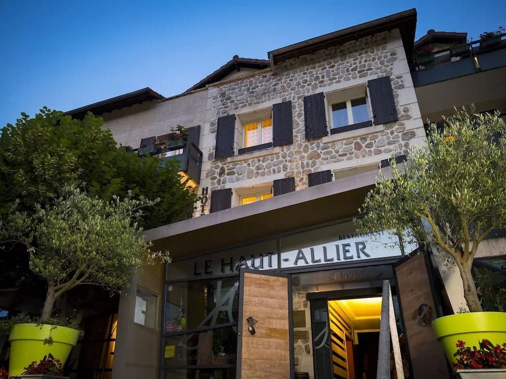 Hotel Restaurant Du Haut-Allier - Photo 1