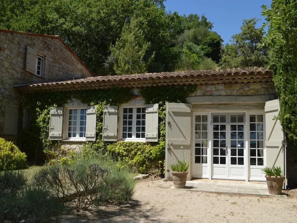 Beautiful Holiday Home With Garden - Photo 1