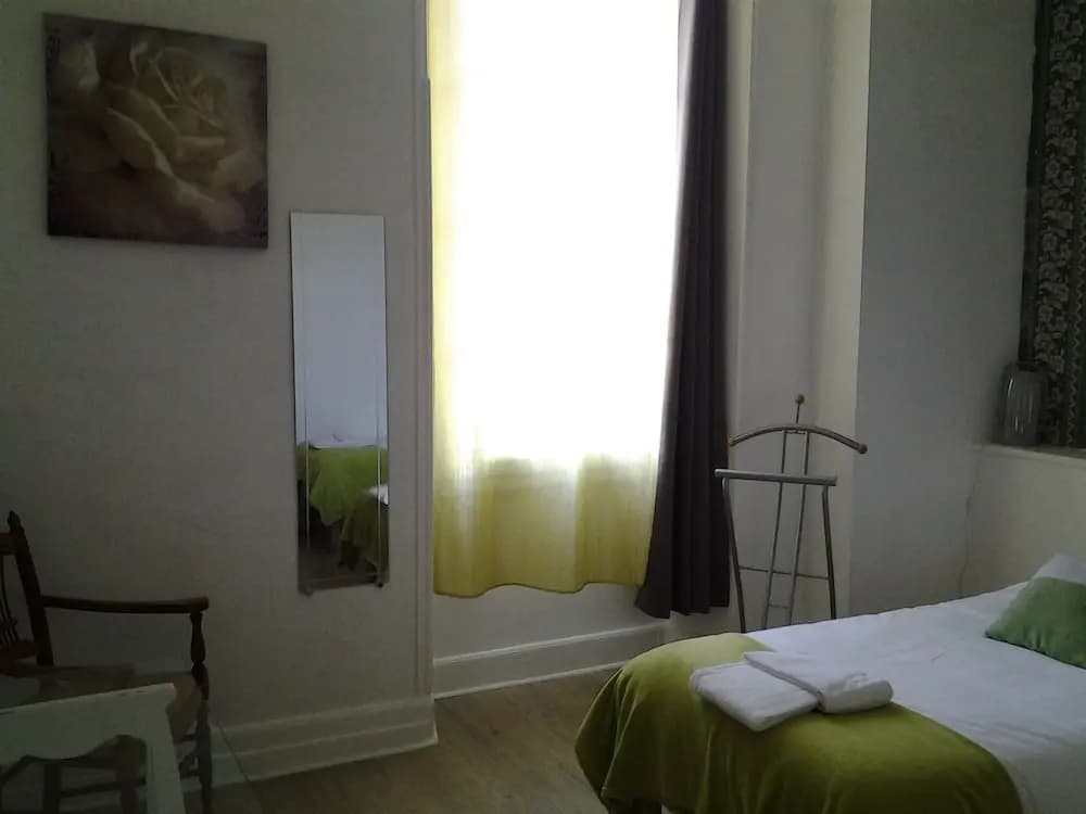 Hôtel Restaurant Henri IV - Photo 3