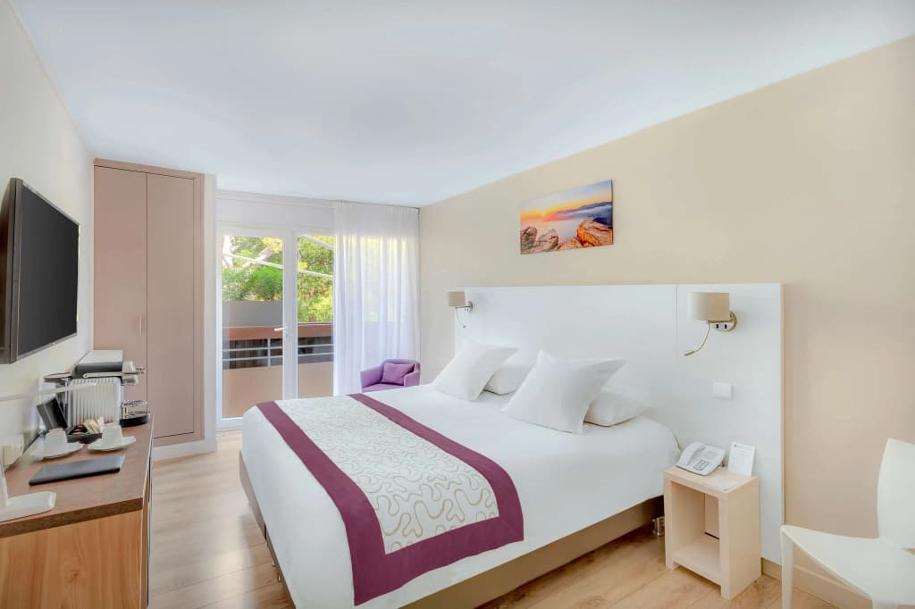 Best Western Plus La Rade - Photo 4