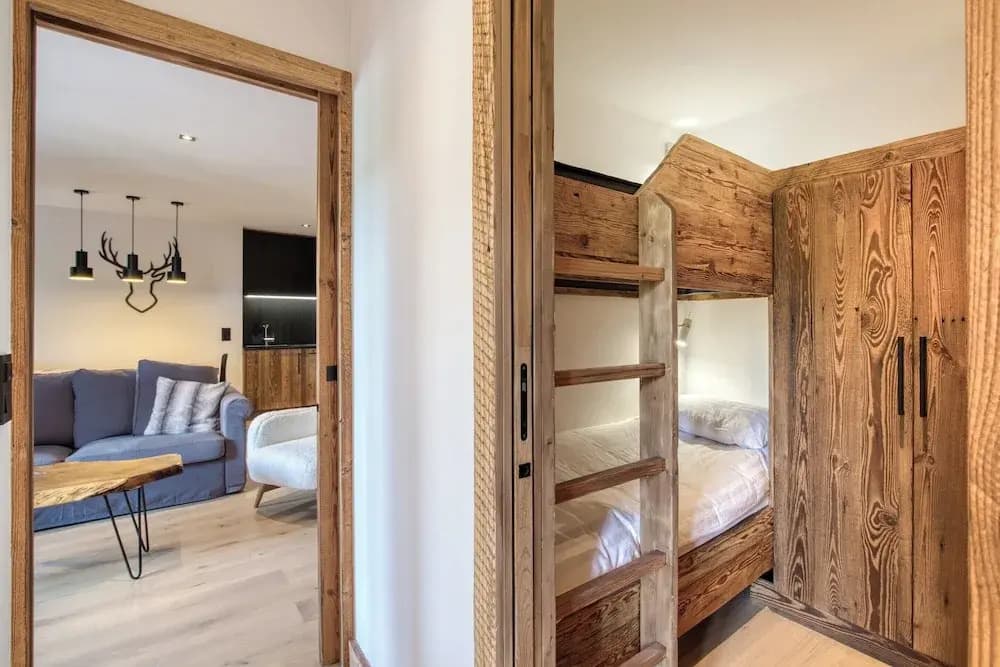 Warm Apartment Nestled in the Heart of Megeve - Photo 3