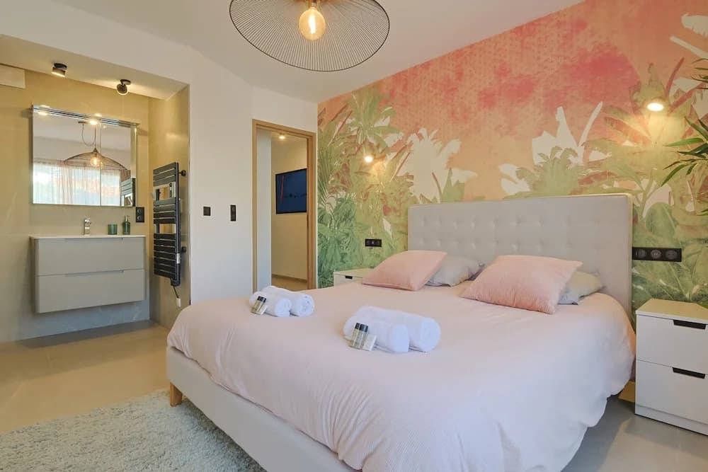 Le Jungle in Cannes With 2 Bedrooms and 2 Bathrooms - Photo 3