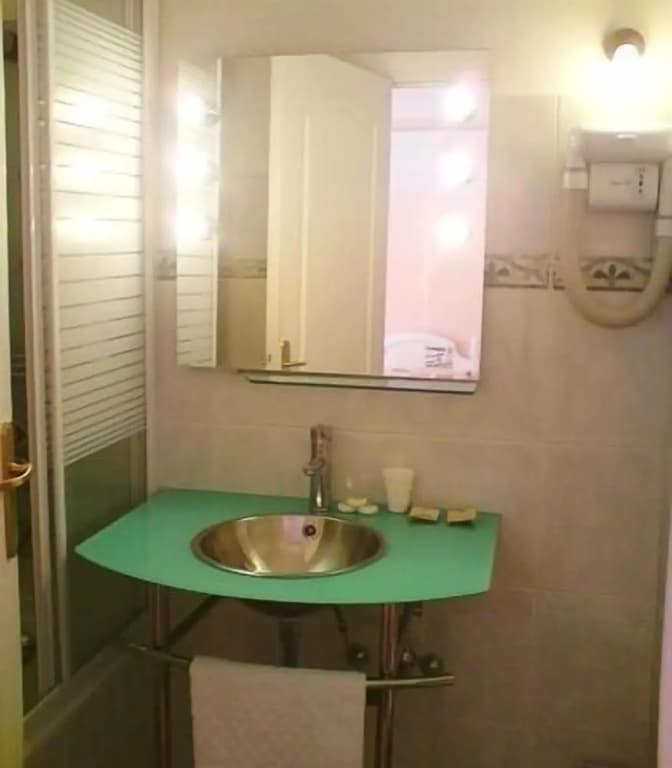 Hôtel Georges - Miniature 7