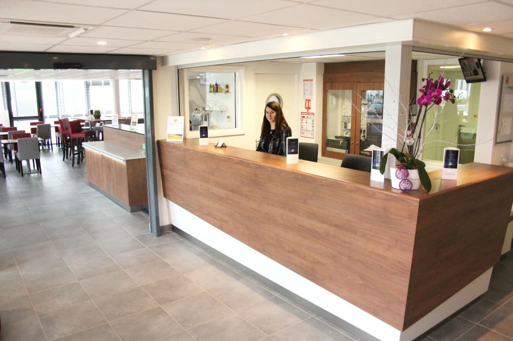 B&B HOTEL Lyon Aéroport Saint-Quentin-Fallavier - Photo 2