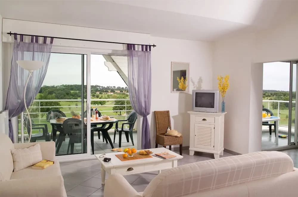 Résidence Madame Vacances Les Appartements de Fontenelles - Miniature 6