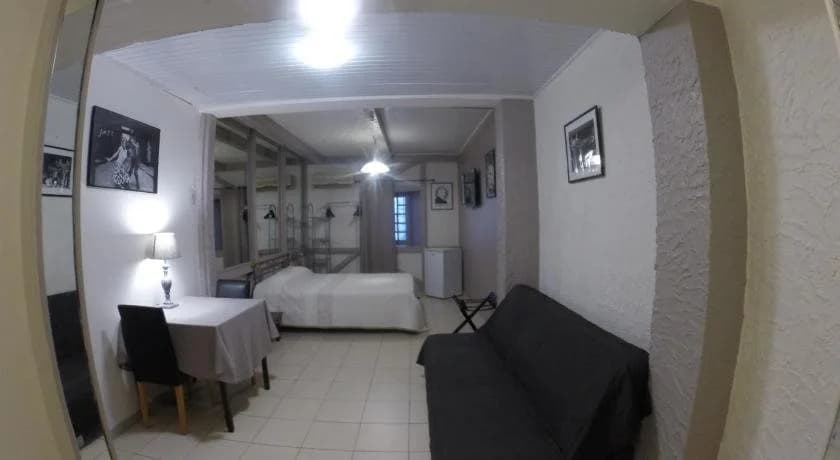Carib Hotel - Miniature 6