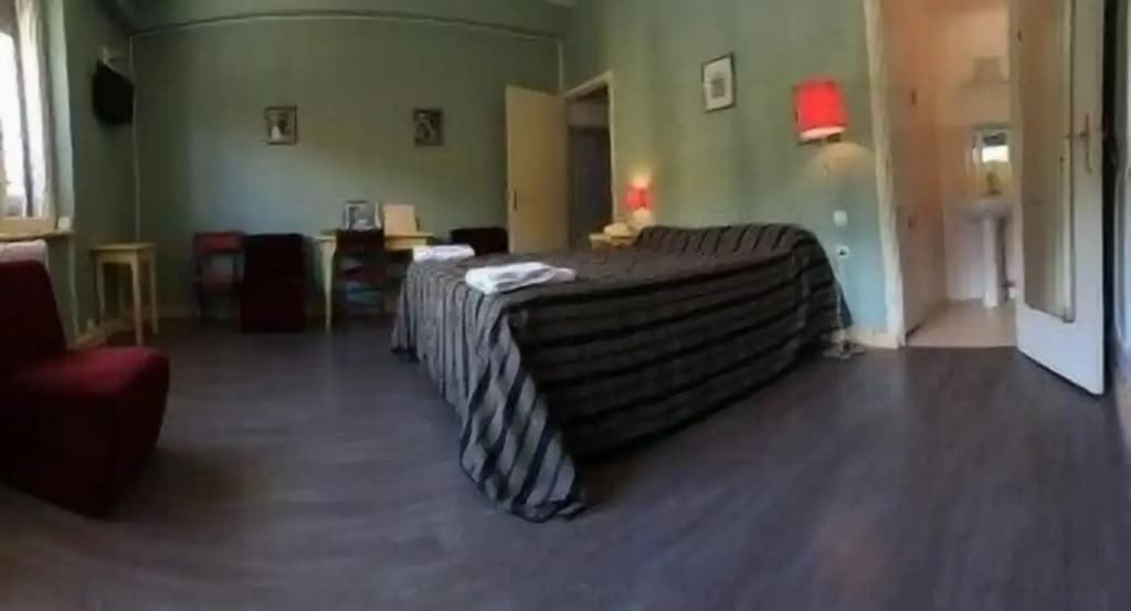 Hotel Bayle - Miniature 6
