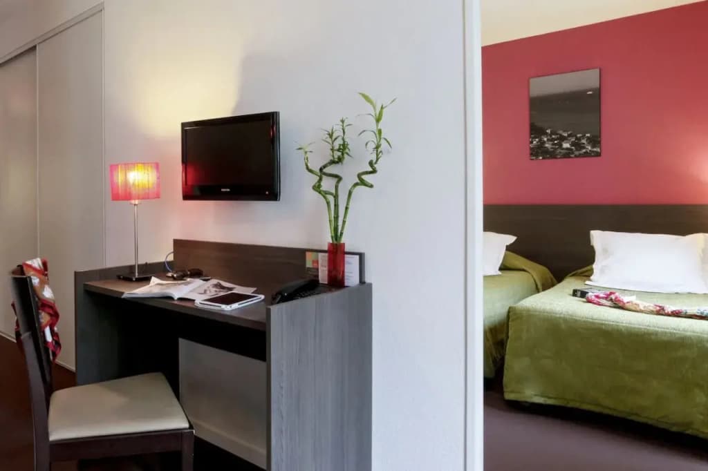 Aparthotel Adagio Access Marseille Saint-Charles - Photo 4