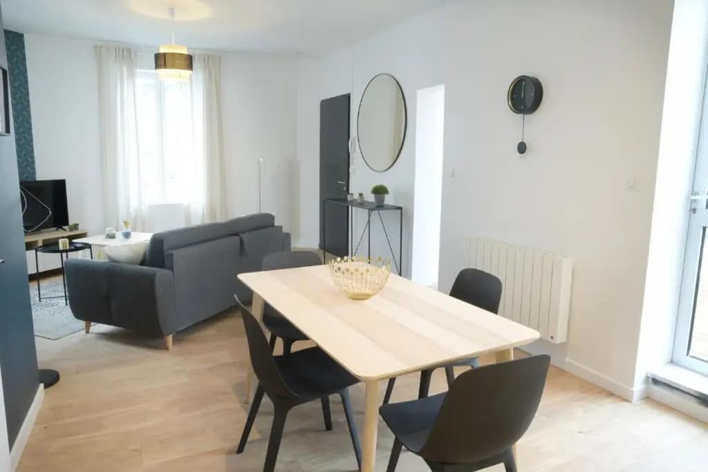 T2 de 55m2 avec toit terrasse, hyper centre, wifi, Netflix, draps, savons et serviettes fournis - Photo 2