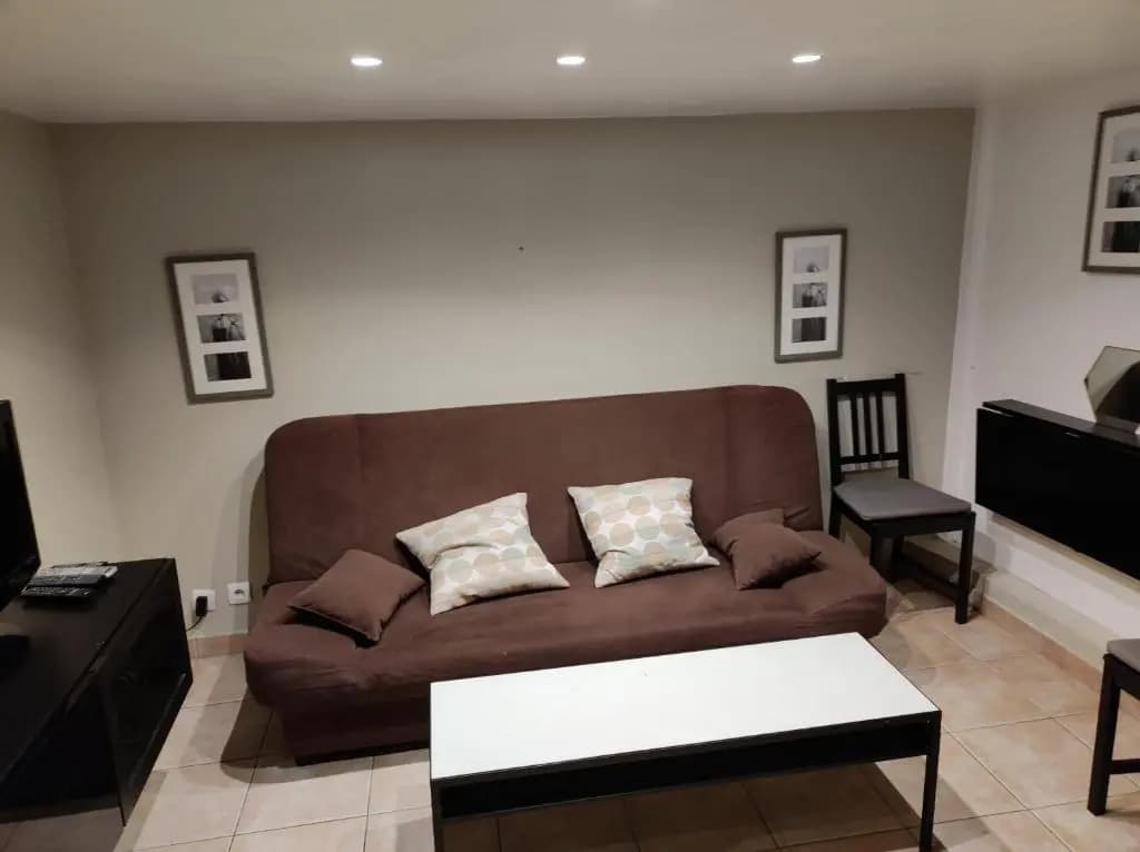 Guest house Drancy - Miniature 7
