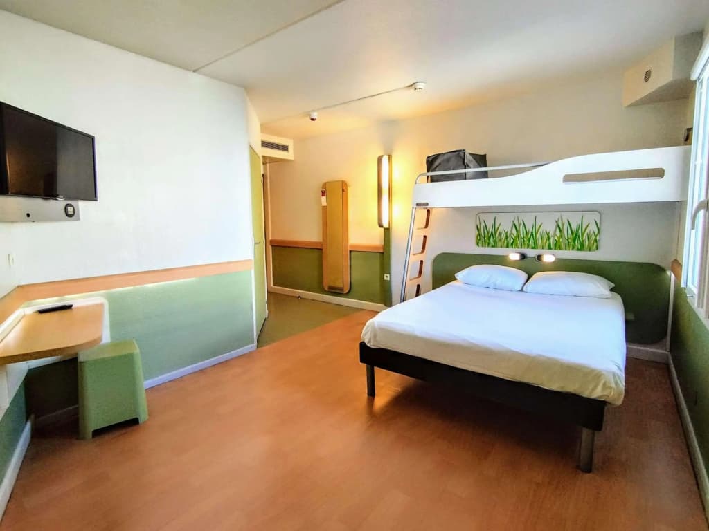 ibis budget Toulon Centre - Photo 4