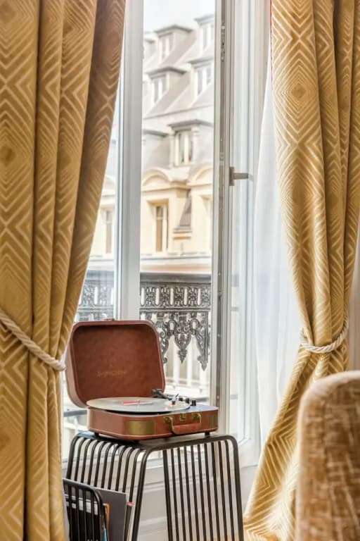 Merveil Luxury Suites - Rougemont I-II-III - Miniature 8