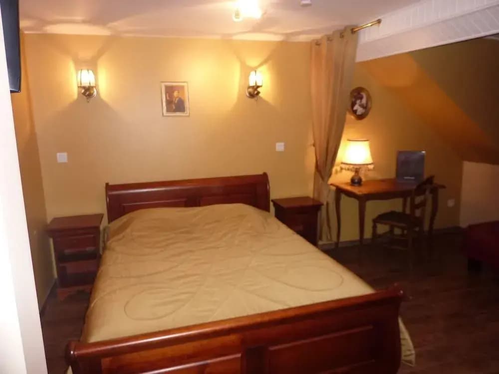Hotel Saint Hubert - Photo 3