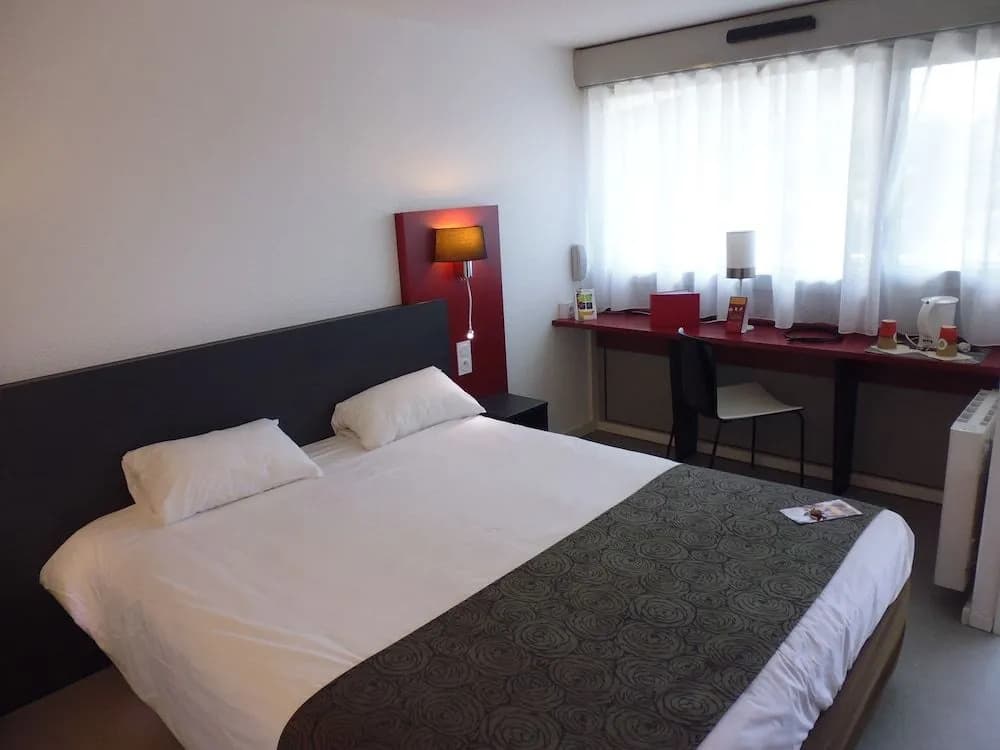 Brit Hotel Mayenne - Photo 4
