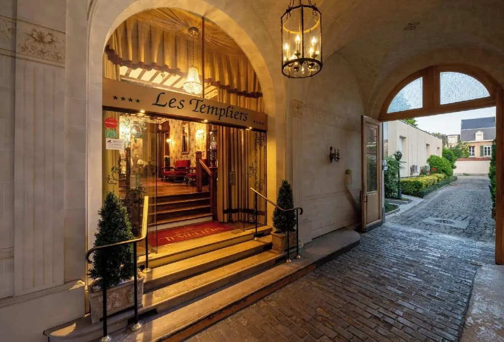 Grand Hotel des Templiers - Photo 1