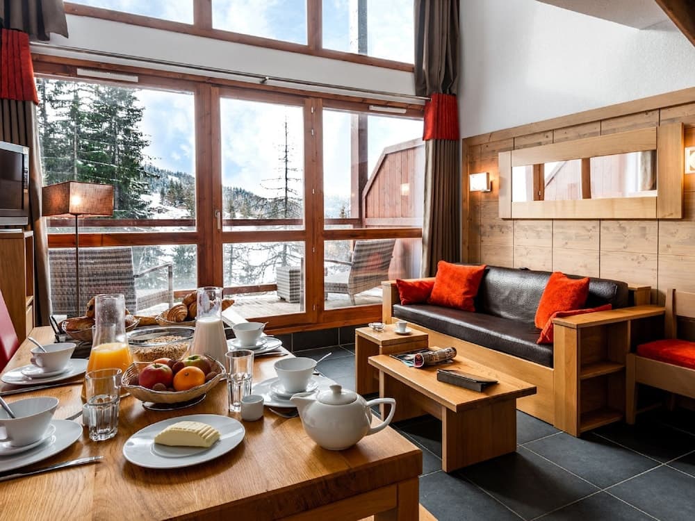 Stylish Stay Near Ski - Photo 2