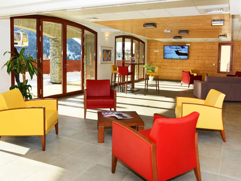Modern Studio With a Dishwasher in the Center of Vaujany - Photo 1