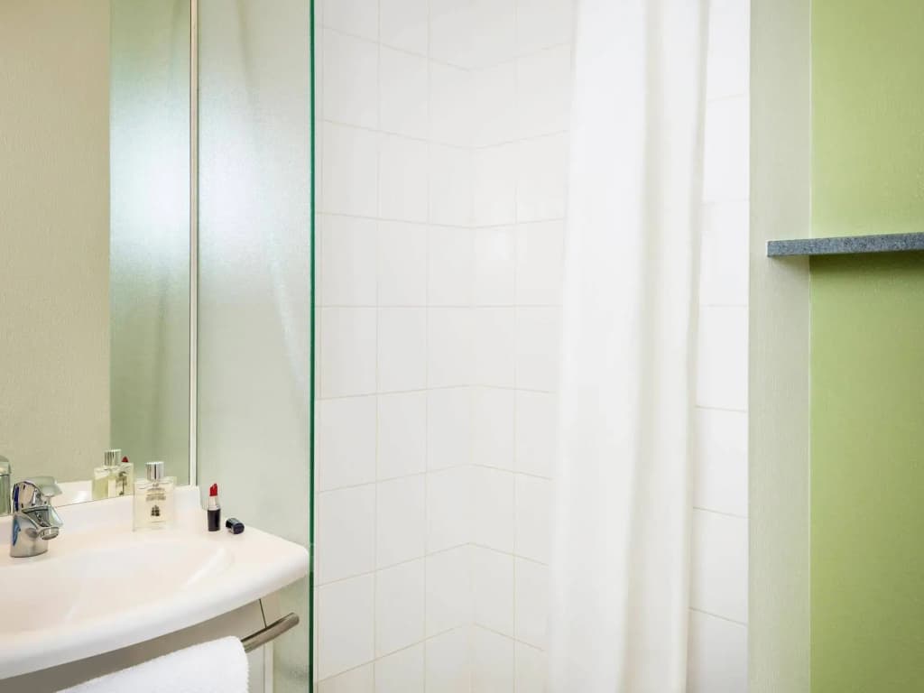ibis budget Argenteuil Bords de Seine - Miniature 7