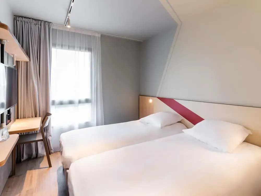 Ibis Budget Morlaix - Photo 3