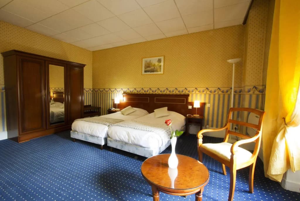 Brit Hotel Roanne - Le Grand Hotel - Photo 4