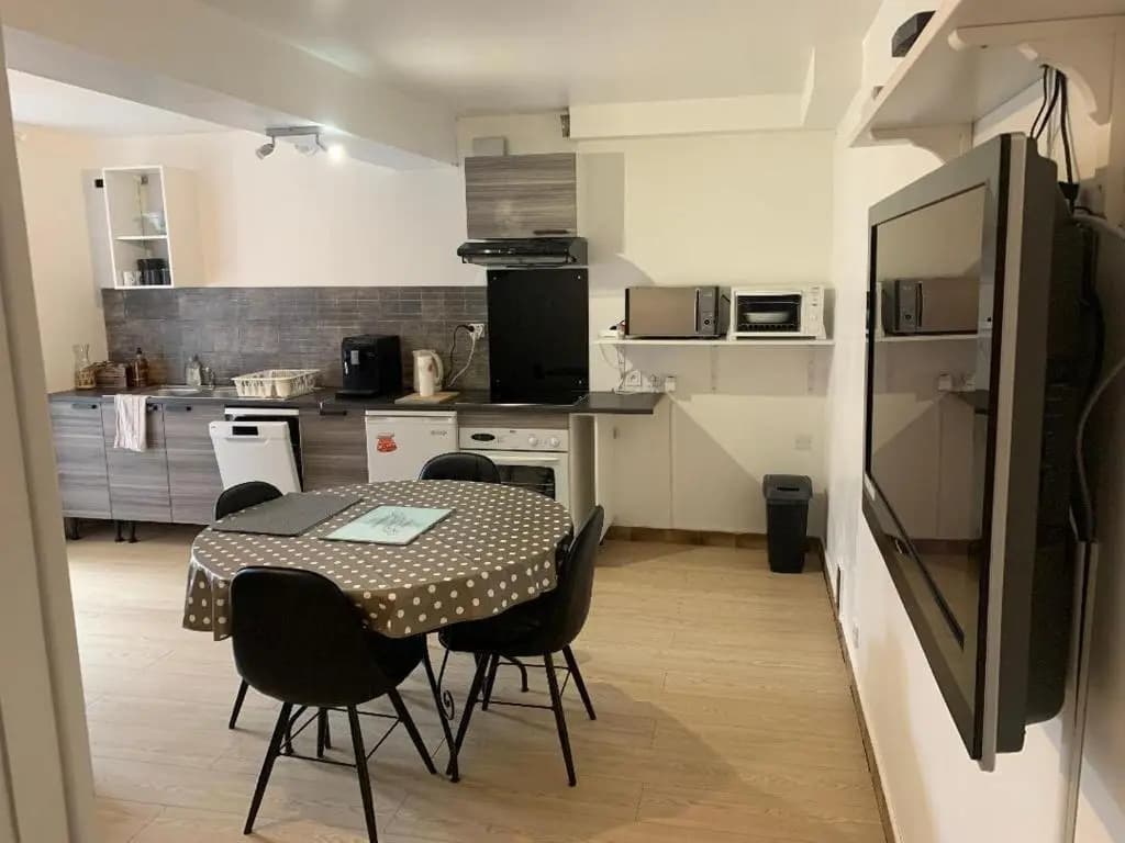 Appartement T2 dans le centre ville d'Angoulême - Miniature 8