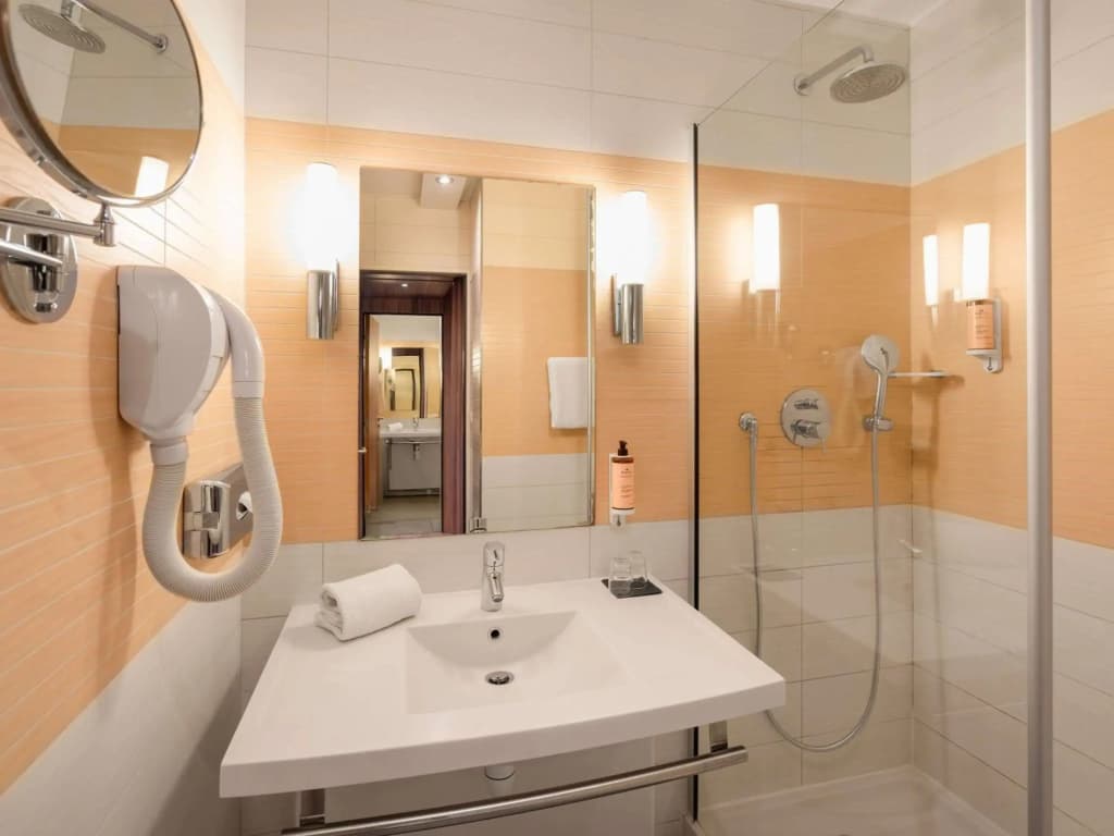 Hotel Mercure Libourne Saint-Emilion - Miniature 8