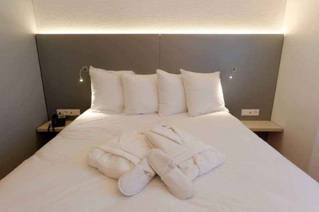Colmar Hotel - Photo 4