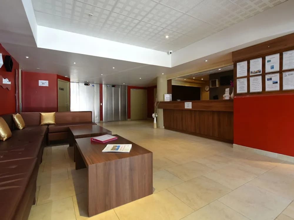 Chalet in Isola With Scenic Views - Photo 2