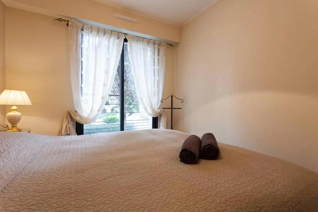 Carlton Riviera Apartment - Photo 1