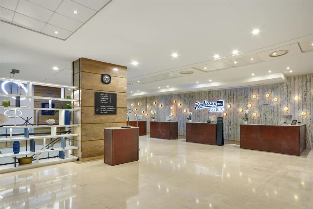 Radisson Blu Hotel, Nice - Photo 1
