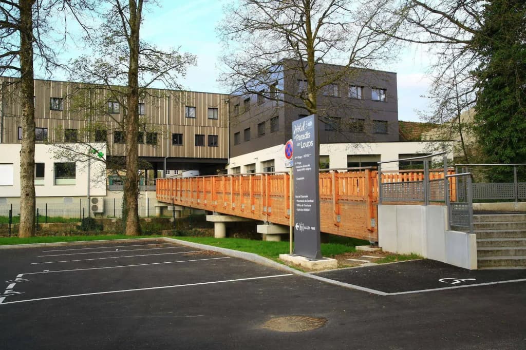 Hôtel le Paradis des Loups - Photo 1