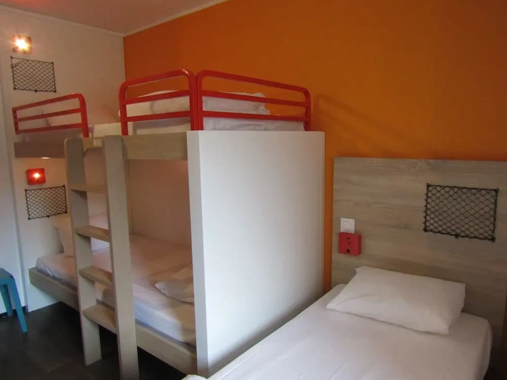 hotelF1 Lyon Massieux - Photo 2