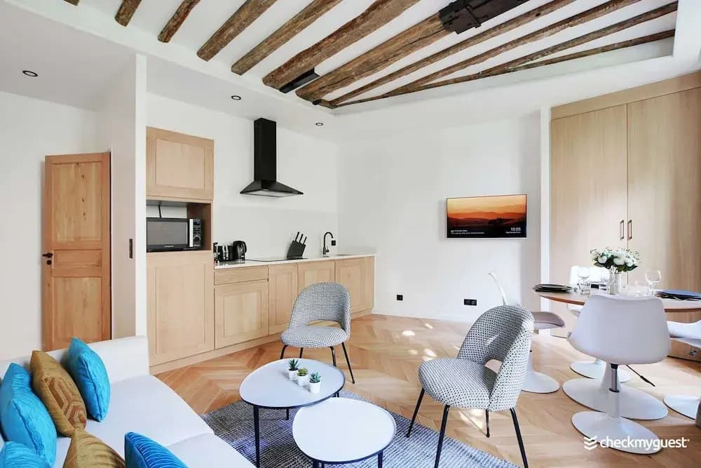 Magnificent Apartment in Le Marais - Miniature 8