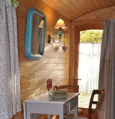 La roulotte Chic et Boheme - Photo 5