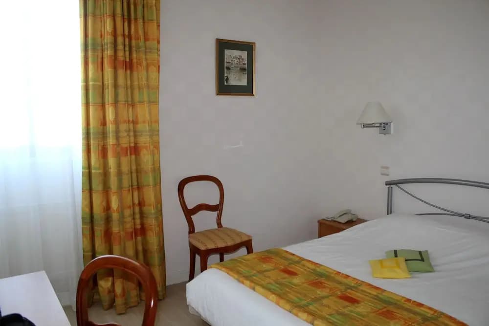 Logis Hotel Beau Rivage - Photo 4