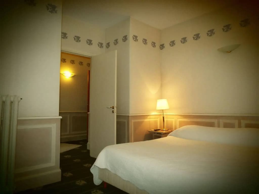 Hôtel Terminus - Photo 5
