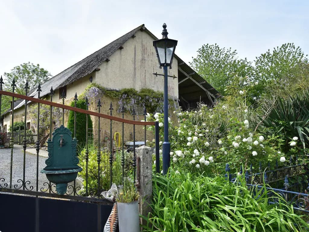 Rustic Holiday Home in Normandy France with Garden - Photo 1