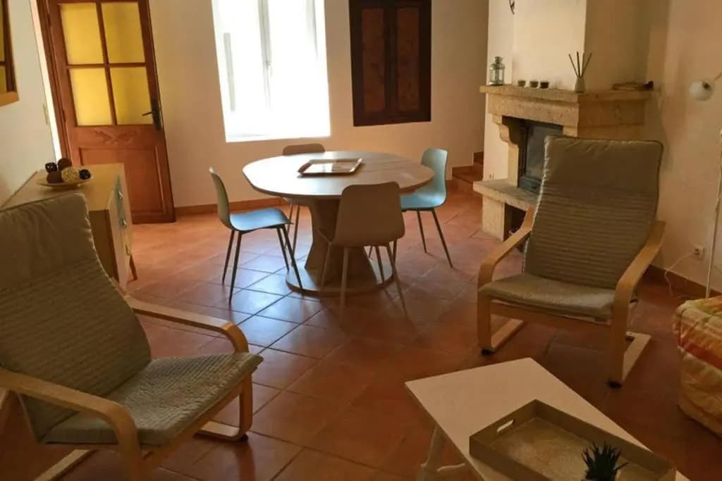 Partie d'une ferme provençale avec piscine privée, située proche d'Avignon, à Bédarrides, 6 prs, LS6-342-FRAGOUN - Photo 2