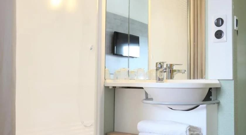 ibis budget Abbeville - Miniature 8