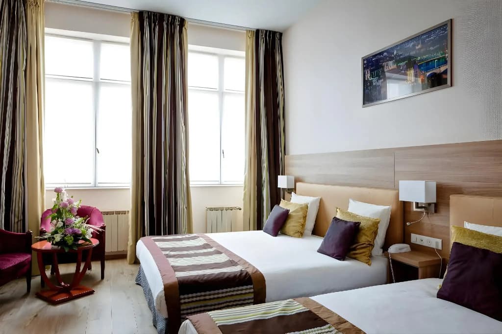 Le Phenix Hotel - Miniature 6
