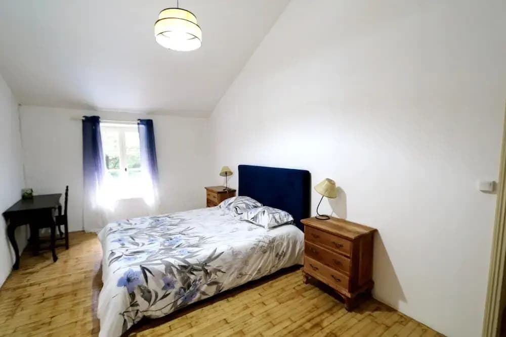 Blanquefort Woodland Hill Retreat - Photo 4
