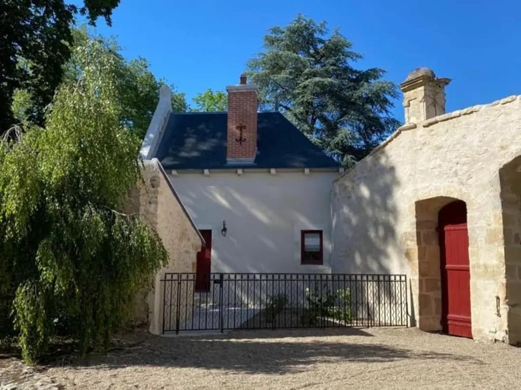 Gîte Ainay-le-Vieil, 3 pièces, 6 personnes - FR-1-586-7 - Photo 1