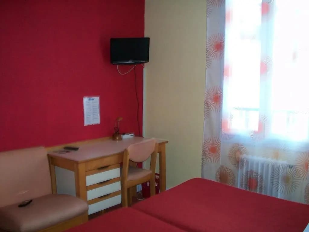 Hotel lAiglon - Photo 3