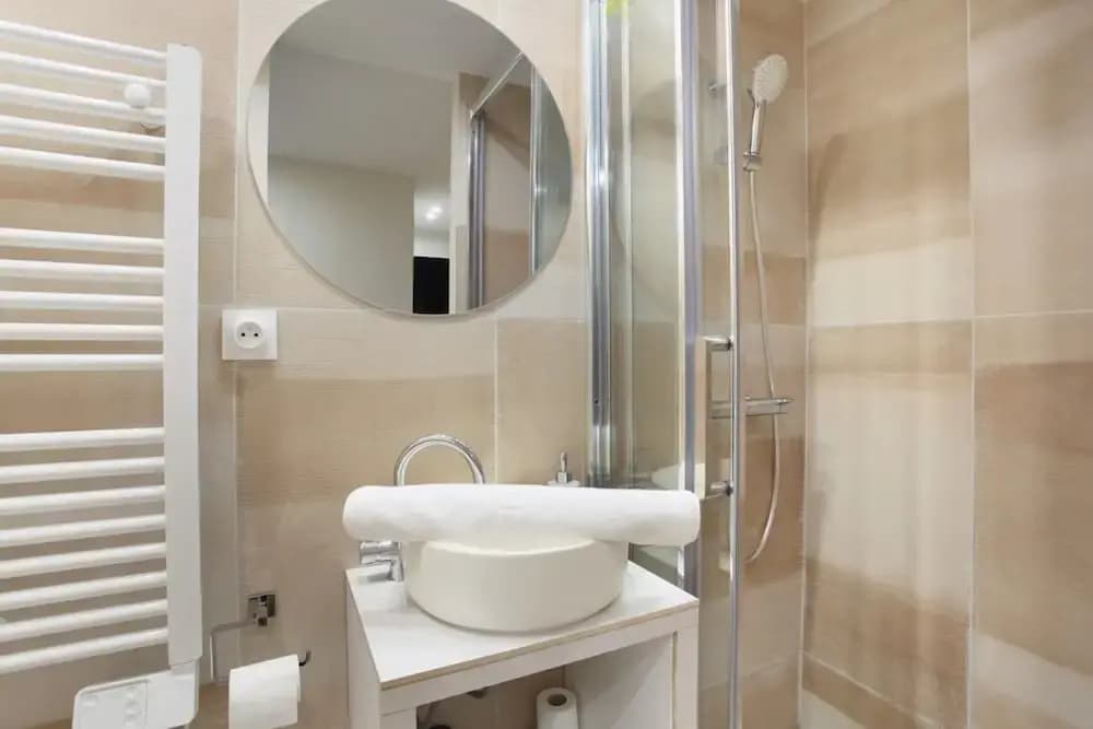 Modern Apartment 2 Bedrooms - Center of Paris - Miniature 7
