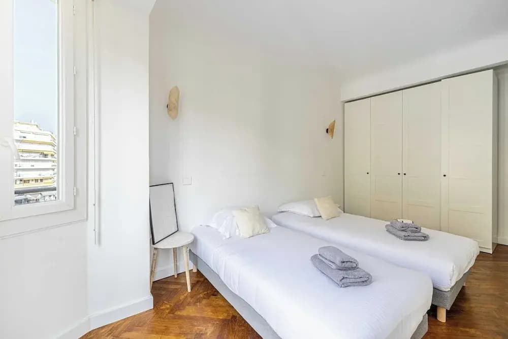 Elegance and Refinement With A/C - Cannes - Photo 2
