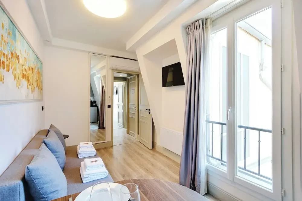 Amazing 2bd/6p apt With A/C - Bastille - Miniature 6