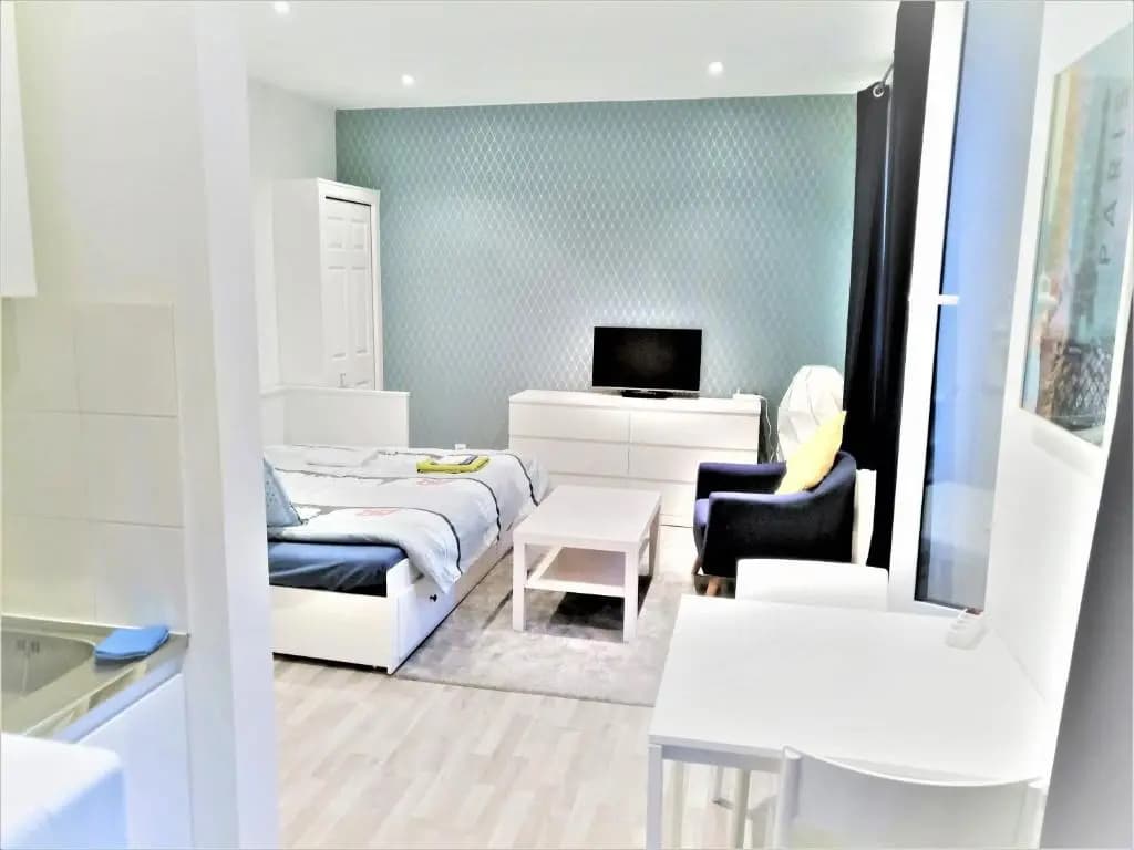 Appartement Proche Centre Ville, Gare Et Autoroute - Photo 3